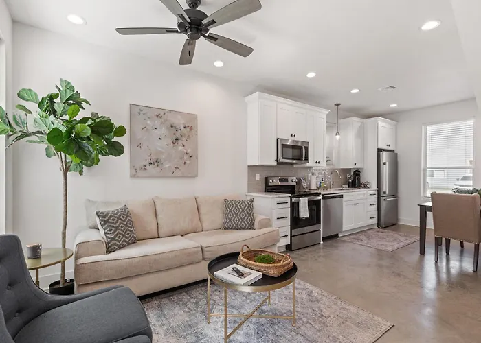Villa Beignet House Cajun Luxury Full Kitchen Fast Wifi